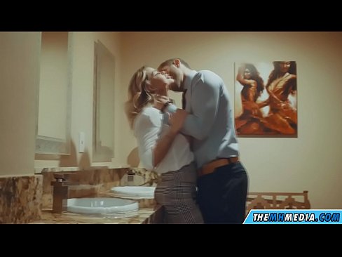 ❤️ When a busty blonde seduces you in a public toilet ❤️ Anal video at en-gb.hentaisea-com.ru ❌❤